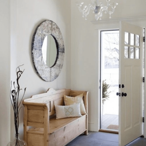 2 tiny apartment entryway design tips