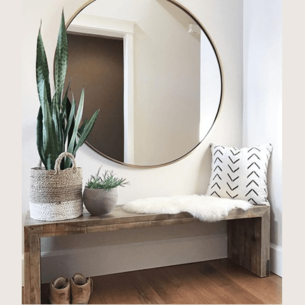7 tips to organize entryway in a tiny apartment
